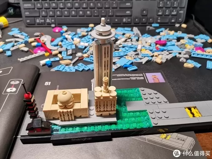 老杨的玩具仓库 篇二十八:LEGO 微型建筑21039 上海天际线 简评 老杨的玩具仓库 篇二十八:LEGO 微型建筑21039 上海天际线 简评