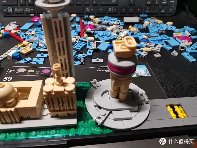 老杨的玩具仓库 篇二十八:LEGO 微型建筑21039 上海天际线 简评 老杨的玩具仓库 篇二十八:LEGO 微型建筑21039 上海天际线 简评