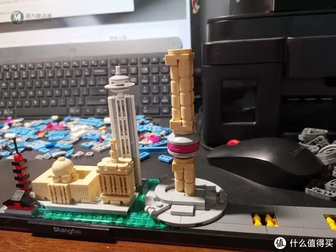 老杨的玩具仓库 篇二十八:LEGO 微型建筑21039 上海天际线 简评 老杨的玩具仓库 篇二十八:LEGO 微型建筑21039 上海天际线 简评