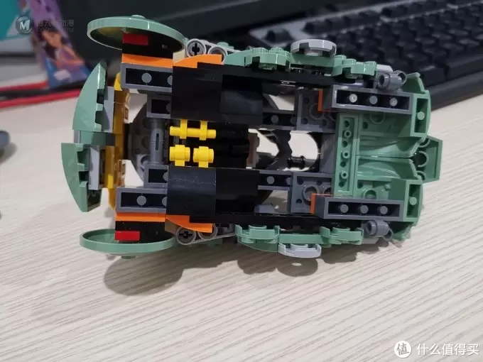 老杨的玩具仓库 篇二十六:LEGO 75976 套内MOC 坦克 老杨的玩具仓库 篇二十六:LEGO 75976 套内MOC 坦克
