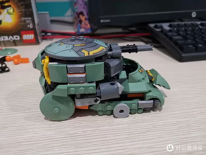 老杨的玩具仓库 篇二十六:LEGO 75976 套内MOC 坦克 老杨的玩具仓库 篇二十六:LEGO 75976 套内MOC 坦克