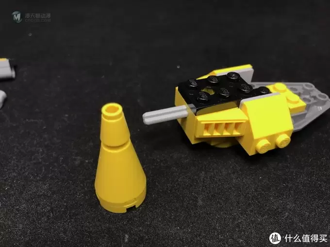 LEGO拼拼乐 篇三百零七:乐高 LEGO 星球大战迷你战队系列 75223 纳布星际战机 LEGO拼拼乐 篇三百零七:乐高 LEGO 星球大战迷你战队系列 75223 纳布星际战机