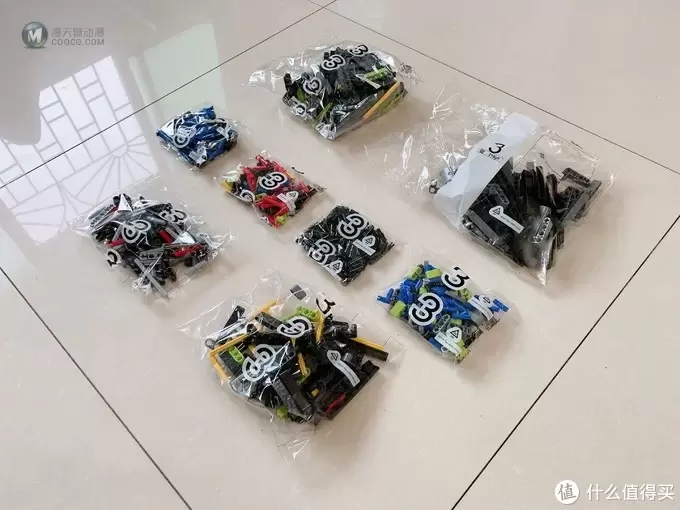 16个小时拼完乐高兰博基尼,乐高超旗舰42115值不值得入? 16个小时拼完乐高兰博基尼,乐高超旗舰42115值不值得入?