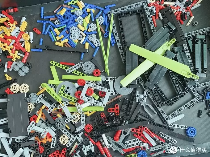 16个小时拼完乐高兰博基尼,乐高超旗舰42115值不值得入? 16个小时拼完乐高兰博基尼,乐高超旗舰42115值不值得入?