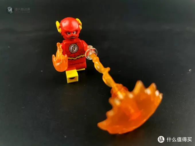 乐高DC坑 篇十五:蝙蝠侠开高达?乐高76117蝙蝠机甲VS毒藤机甲评测 乐高DC坑 篇十五:蝙蝠侠开高达?乐高76117蝙蝠机甲VS毒藤机甲评测