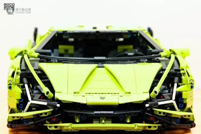 乐高机械组42115 Lamborghini Sian FKP 37实物第一眼! 乐高机械组42115 Lamborghini Sian FKP 37实物第一眼!
