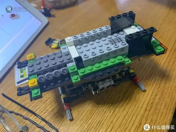 少爷的乐高系列 篇五十一:LEGO 乐高 31104巨轮汉堡车晒单 少爷的乐高系列 篇五十一:LEGO 乐高 31104巨轮汉堡车晒单