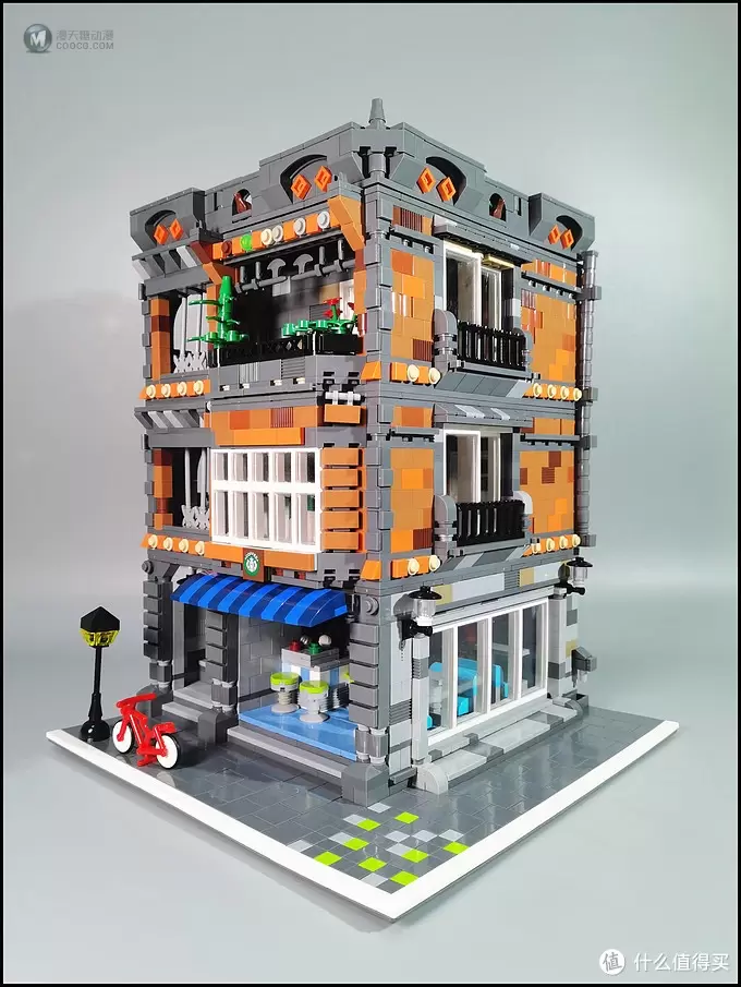 MOC 篇十六:Modular Patisserie(精品蛋糕店) MOC 篇十六:Modular Patisserie(精品蛋糕店)