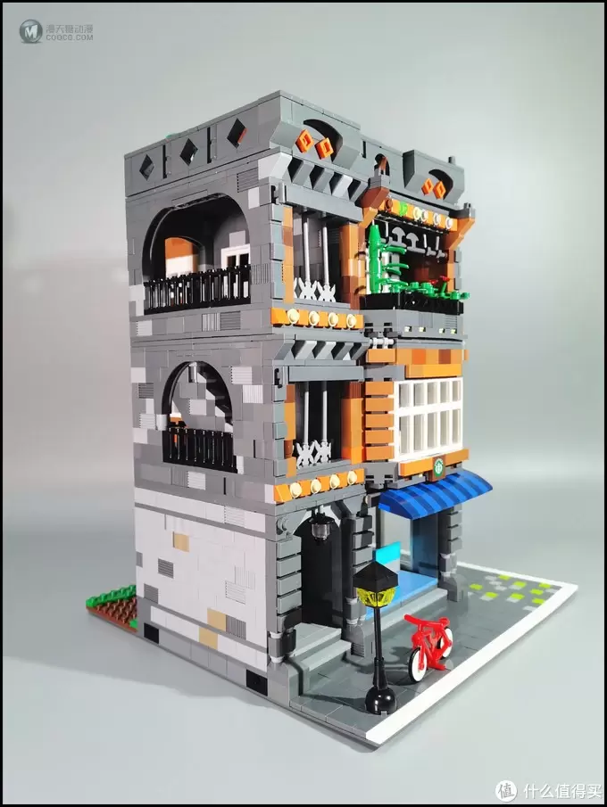MOC 篇十六:Modular Patisserie(精品蛋糕店) MOC 篇十六:Modular Patisserie(精品蛋糕店)