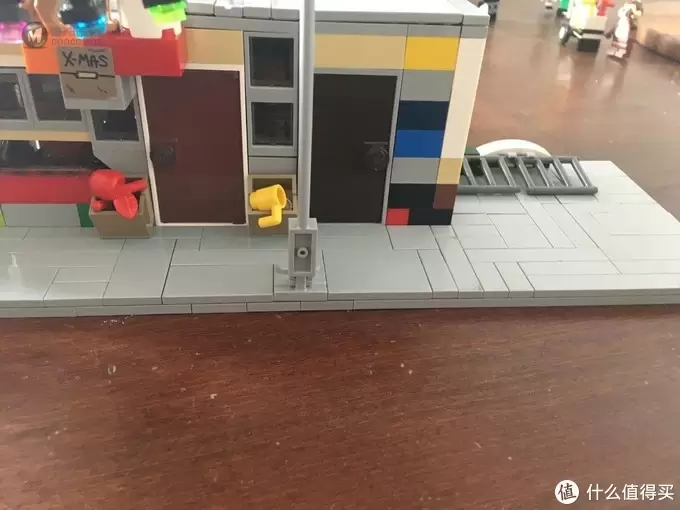 乐高的moc之路 篇一:我的街景外街:车站、报摊和宠物店 乐高的moc之路 篇一:我的街景外街:车站、报摊和宠物店