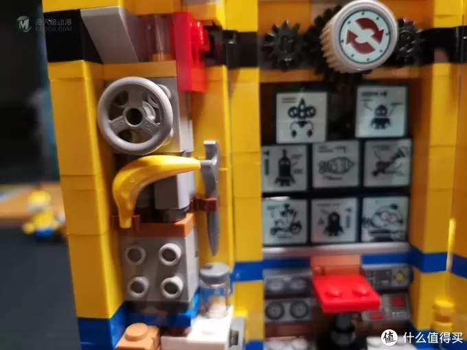 老杨的玩具仓库 篇二十:老杨的玩具仓库二十一:LEGO 小黄人秘密基地 75551 老杨的玩具仓库 篇二十:老杨的玩具仓库二十一:LEGO 小黄人秘密基地 75551