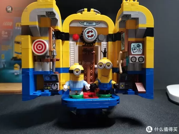 老杨的玩具仓库 篇二十:老杨的玩具仓库二十一:LEGO 小黄人秘密基地 75551 老杨的玩具仓库 篇二十:老杨的玩具仓库二十一:LEGO 小黄人秘密基地 75551