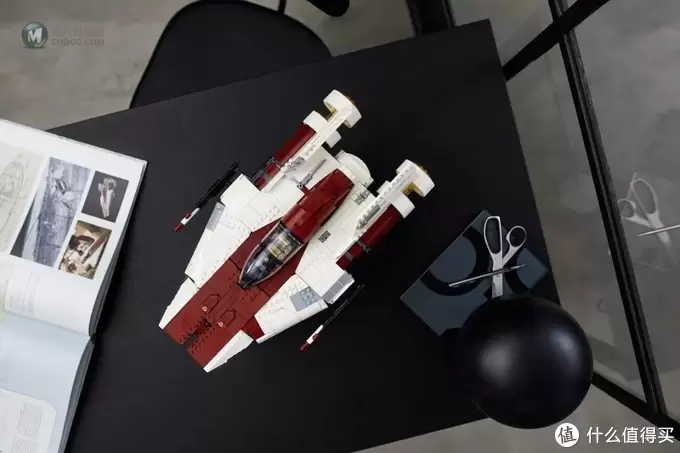 连环上新?乐高科技42107杜卡迪和星战UCS套装来了! 连环上新?乐高科技42107杜卡迪和星战UCS套装来了!