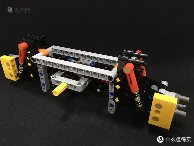 我的LEGO科技系列 篇一:买得起的保时捷 — 42056 Porsche 911 GT3 我的LEGO科技系列 篇一:买得起的保时捷 — 42056 Porsche 911 GT3