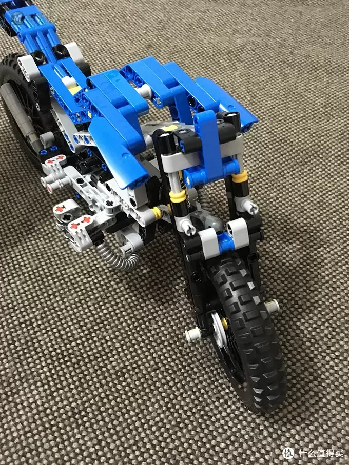 我的LEGO科技系列 篇二:买得起的宝马摩托 — BMW 宝马 42063 R1200 GS 摩托车 我的LEGO科技系列 篇二:买得起的宝马摩托 — BMW 宝马 42063 R1200 GS 摩托车
