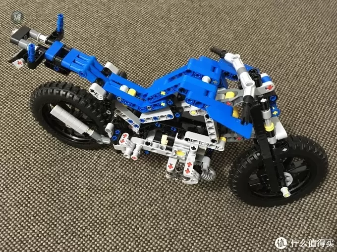 我的LEGO科技系列 篇二:买得起的宝马摩托 — BMW 宝马 42063 R1200 GS 摩托车 我的LEGO科技系列 篇二:买得起的宝马摩托 — BMW 宝马 42063 R1200 GS 摩托车