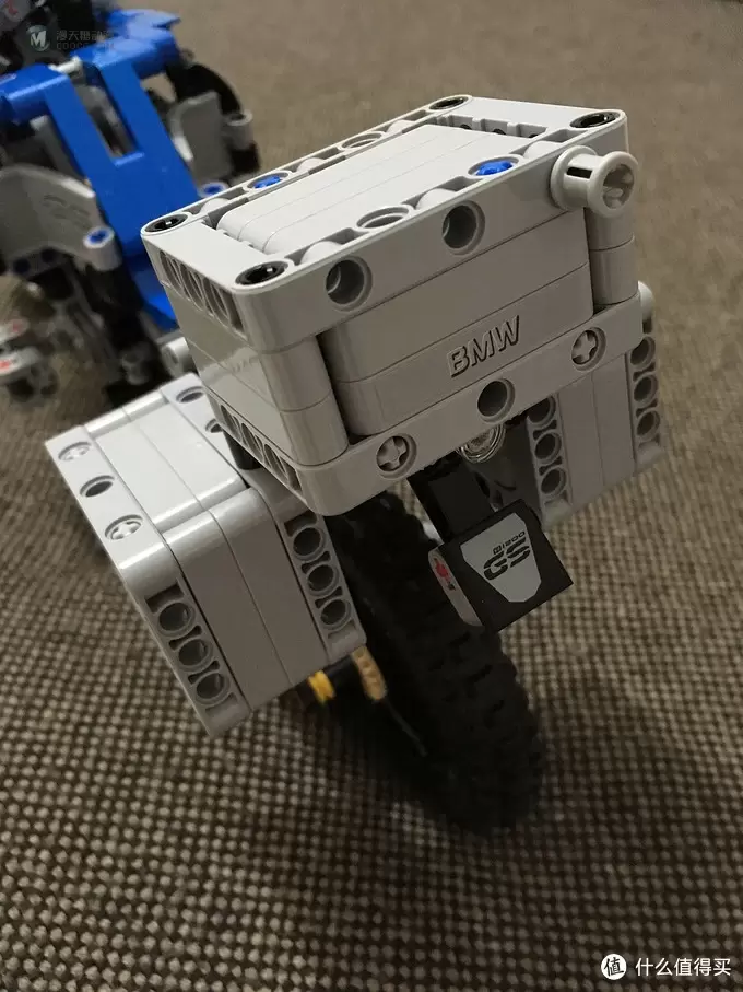 我的LEGO科技系列 篇二:买得起的宝马摩托 — BMW 宝马 42063 R1200 GS 摩托车 我的LEGO科技系列 篇二:买得起的宝马摩托 — BMW 宝马 42063 R1200 GS 摩托车