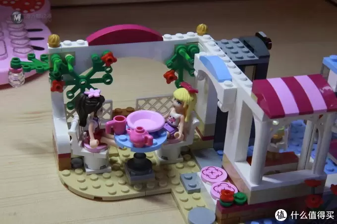 女孩们的最爱 — LEGO 乐高 Friends系列 41119 心湖城纸杯蛋糕咖啡厅 晒单 女孩们的最爱 — LEGO 乐高 Friends系列 41119 心湖城纸杯蛋糕咖啡厅 晒单