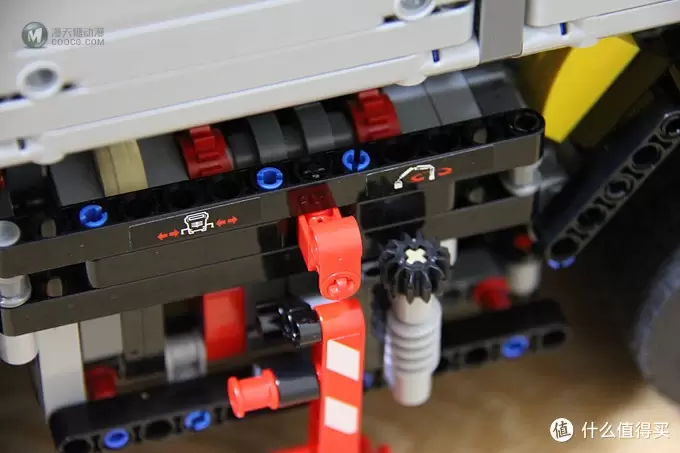 不惑大叔的legogo 篇八:心有猛虎—— LEGO 乐高 42043 奔驰大卡 不惑大叔的legogo 篇八:心有猛虎—— LEGO 乐高 42043 奔驰大卡