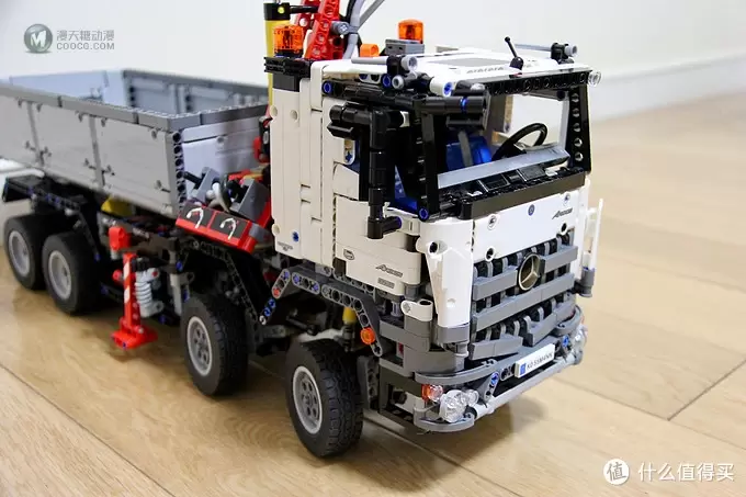 不惑大叔的legogo 篇八:心有猛虎—— LEGO 乐高 42043 奔驰大卡 不惑大叔的legogo 篇八:心有猛虎—— LEGO 乐高 42043 奔驰大卡