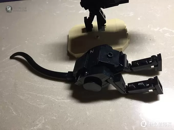 不一样的乐高 篇二:LEGO MOC 奔跑的黑豹 不一样的乐高 篇二:LEGO MOC 奔跑的黑豹