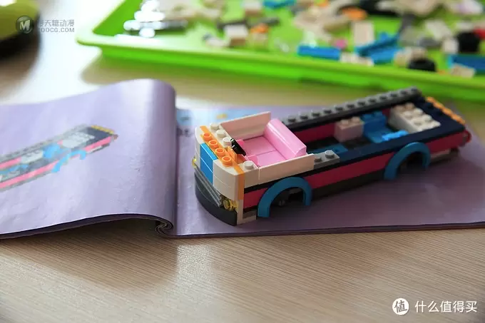 小女孩也有主播梦:LEGO乐高41056新闻采访车 小女孩也有主播梦:LEGO乐高41056新闻采访车