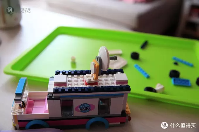小女孩也有主播梦:LEGO乐高41056新闻采访车 小女孩也有主播梦:LEGO乐高41056新闻采访车