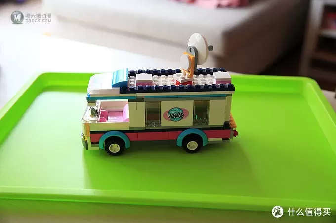 小女孩也有主播梦:LEGO乐高41056新闻采访车 小女孩也有主播梦:LEGO乐高41056新闻采访车