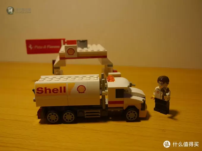 LEGO 乐高 壳牌合作限量版 法拉利车模 LEGO 乐高 壳牌合作限量版 法拉利车模