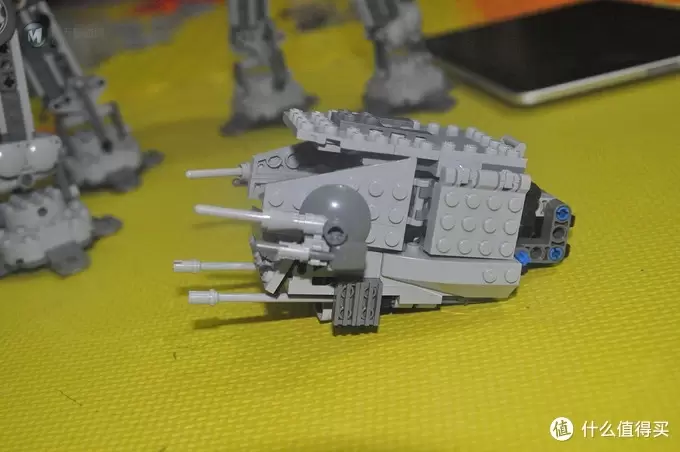 单反毁一生,LEGO穷三代 篇四十:LEGO乐高 10178 Star Wars Motorized Walking AT-AT 单反毁一生,LEGO穷三代 篇四十:LEGO乐高 10178 Star Wars Motorized Walking AT-AT