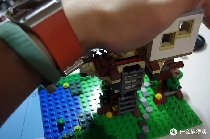 妹子送的生日礼物LEGO 乐高 CREATOR 系列树屋 31010 妹子送的生日礼物LEGO 乐高 CREATOR 系列树屋 31010
