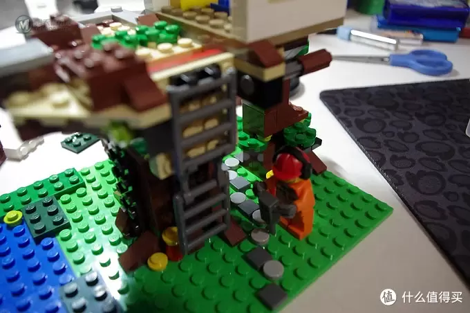 妹子送的生日礼物LEGO 乐高 CREATOR 系列树屋 31010 妹子送的生日礼物LEGO 乐高 CREATOR 系列树屋 31010