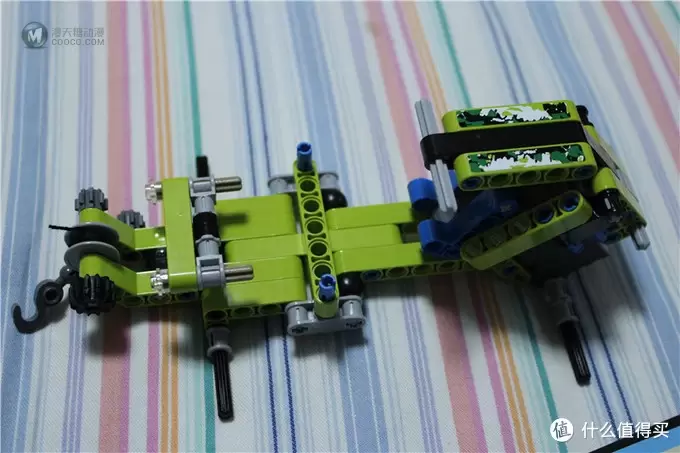 乐高入坑作 晒物处女贴:LEGO 乐高 42026、42027 科技系列回力合体小车浅谈 乐高入坑作 晒物处女贴:LEGO 乐高 42026、42027 科技系列回力合体小车浅谈