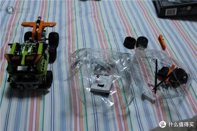 乐高入坑作 晒物处女贴:LEGO 乐高 42026、42027 科技系列回力合体小车浅谈 乐高入坑作 晒物处女贴:LEGO 乐高 42026、42027 科技系列回力合体小车浅谈