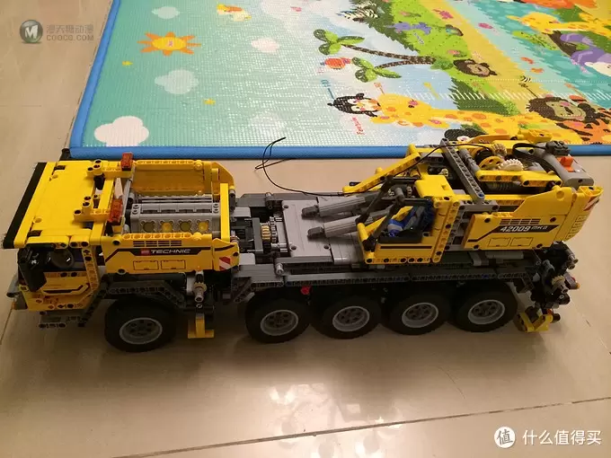 乐高坑第一跳:LEGO 乐高 科技系列 机械组 Technic 42009 移动起重机 乐高坑第一跳:LEGO 乐高 科技系列 机械组 Technic 42009 移动起重机