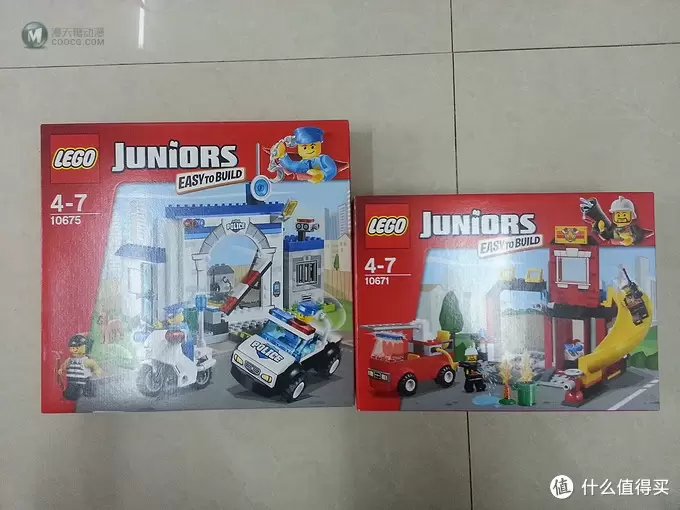 LEGO 乐高 小拼砌师系列 10675警察大追捕、10671火警救援队 LEGO 乐高 小拼砌师系列 10675警察大追捕、10671火警救援队