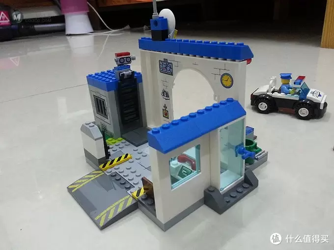 LEGO 乐高 小拼砌师系列 10675警察大追捕、10671火警救援队 LEGO 乐高 小拼砌师系列 10675警察大追捕、10671火警救援队