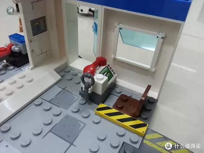 LEGO 乐高 小拼砌师系列 10675警察大追捕、10671火警救援队 LEGO 乐高 小拼砌师系列 10675警察大追捕、10671火警救援队