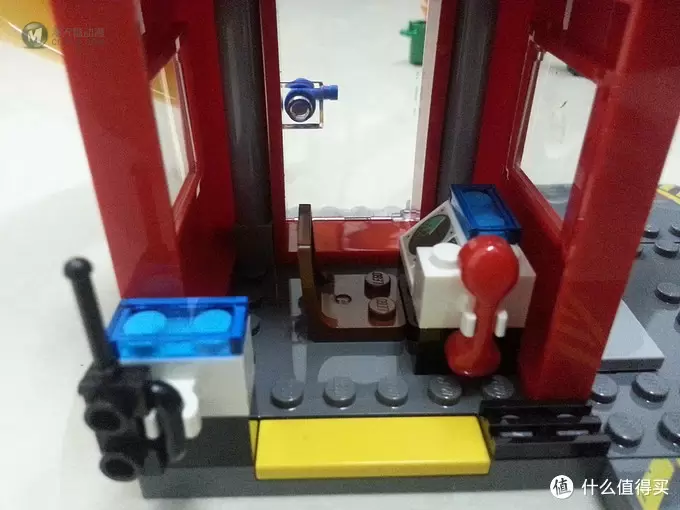 LEGO 乐高 小拼砌师系列 10675警察大追捕、10671火警救援队 LEGO 乐高 小拼砌师系列 10675警察大追捕、10671火警救援队