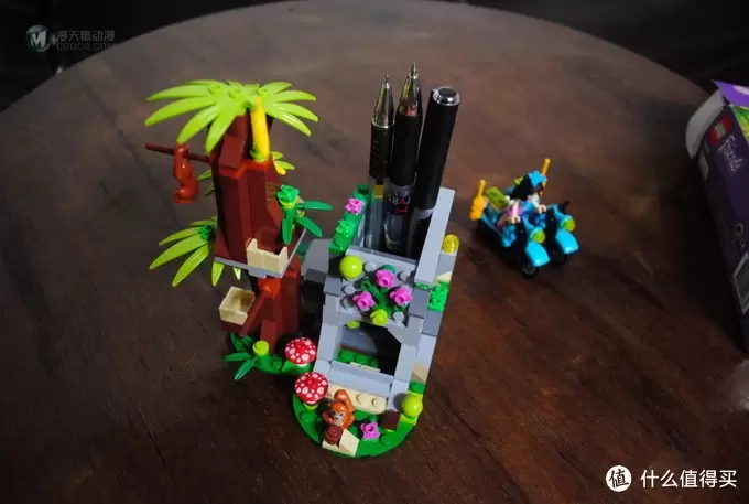 LEGO 乐高 Friends系列 41032 丛林急救摩托车X2,合体变笔筒 LEGO 乐高 Friends系列 41032 丛林急救摩托车X2,合体变笔筒