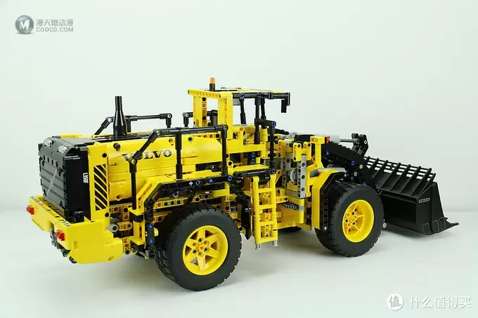 LEGO 乐高 机械组 Technic 42030 Volvo L350F 轮式装载机 LEGO 乐高 机械组 Technic 42030 Volvo L350F 轮式装载机