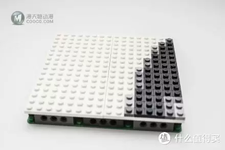 用LEGO 乐高画一幅画:积木与像素的世界 用LEGO 乐高画一幅画:积木与像素的世界