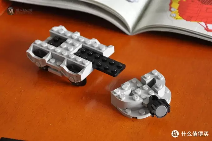 LEGO 乐高 10020 Train Santa Fe Super Chief 圣达菲火车 LEGO 乐高 10020 Train Santa Fe Super Chief 圣达菲火车
