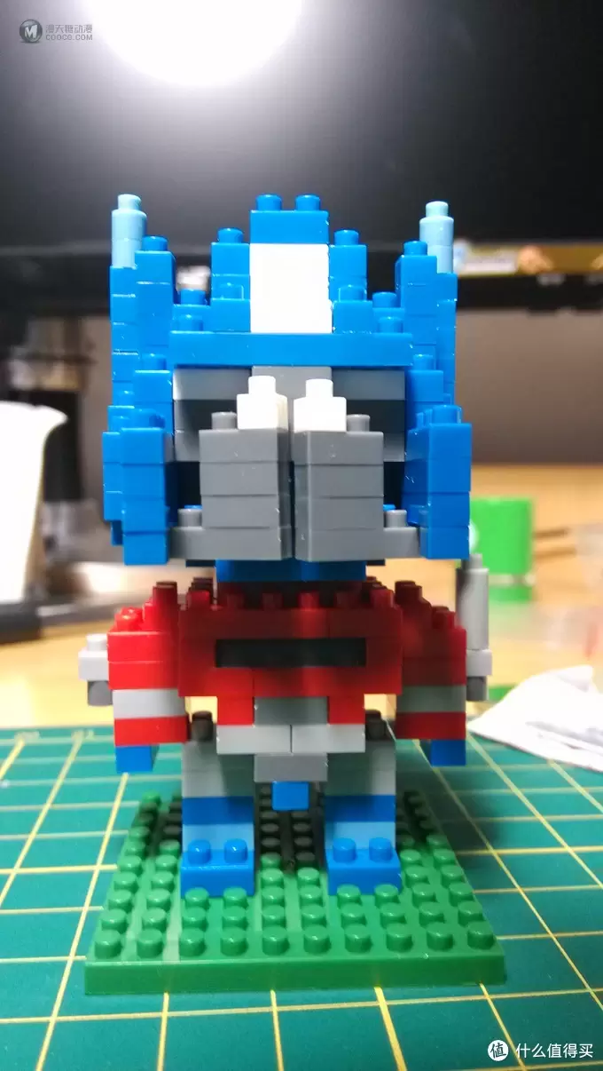 白菜价 loz 俐智 擎天柱 拼装积木,与LEGO 颗粒主观对比 白菜价 loz 俐智 擎天柱 拼装积木,与LEGO 颗粒主观对比