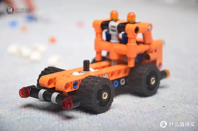 二胎爸带娃 篇三:圣诞礼物乐高LEGO 机械组科技TECHNIC系列42088车载式吊车 二胎爸带娃 篇三:圣诞礼物乐高LEGO 机械组科技TECHNIC系列42088车载式吊车