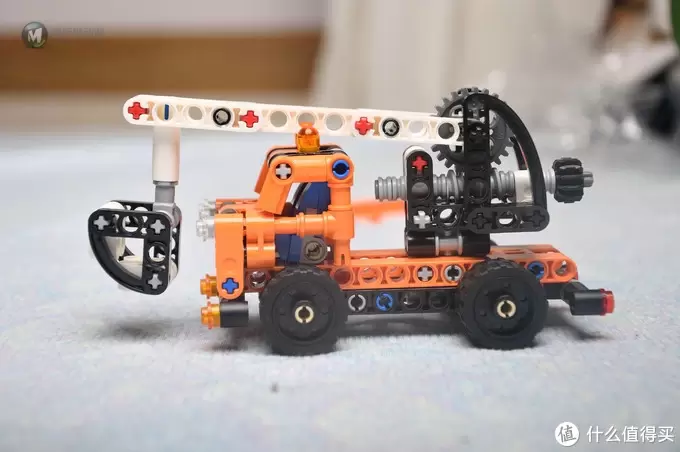 二胎爸带娃 篇三:圣诞礼物乐高LEGO 机械组科技TECHNIC系列42088车载式吊车 二胎爸带娃 篇三:圣诞礼物乐高LEGO 机械组科技TECHNIC系列42088车载式吊车