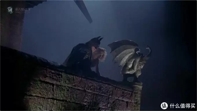 蝙蝠暗影,黑夜疾掠:乐高 76139 1989版蝙蝠车 蝙蝠暗影,黑夜疾掠:乐高 76139 1989版蝙蝠车