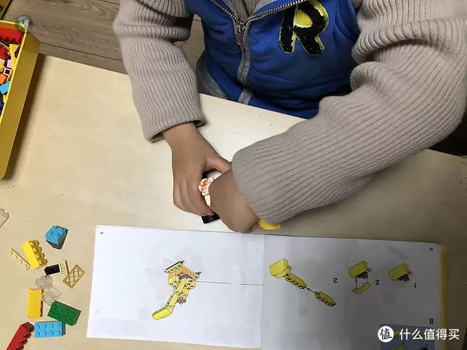 LEGO 篇六:宝宝无聊了?来盒乐高吧—2019年最值乐高之10698经典创意Classic大号积木盒 LEGO 篇六:宝宝无聊了?来盒乐高吧—2019年最值乐高之10698经典创意Classic大号积木盒
