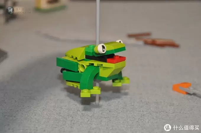 单反毁一生,LEGO穷三代 篇一百三十四:LEGO 10257旋转木马配合Wedo2.0模拟10196 单反毁一生,LEGO穷三代 篇一百三十四:LEGO 10257旋转木马配合Wedo2.0模拟10196