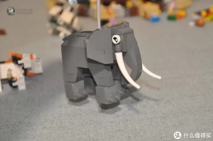 单反毁一生,LEGO穷三代 篇一百三十四:LEGO 10257旋转木马配合Wedo2.0模拟10196 单反毁一生,LEGO穷三代 篇一百三十四:LEGO 10257旋转木马配合Wedo2.0模拟10196